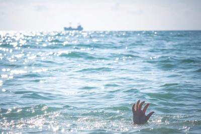 Ələtdə 10 yaşlı uşaq dənizdə batıb