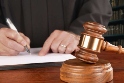 Xəzərdə bələdiyyə sədri barəsində cinayət işi açılıb