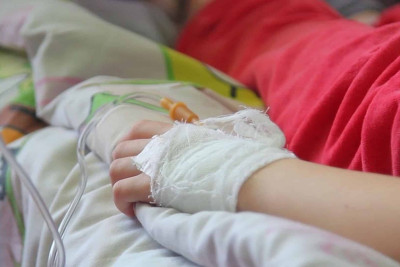 Xəzərdə 9 yaşlı uşağı avtomobil vurub