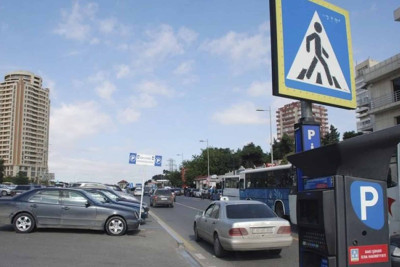 Bakıda parklanma ödənişləri ancaq nağdsız olacaq