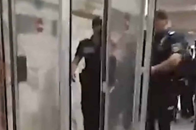 Bakı metrosunda sərnişinlərlə polis arasında dava olub: saxlanılanlar var