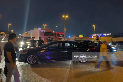 Ziya Bünyadovda “BakuBus” minik avtomobili ilə toqquşub