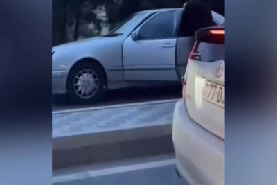 Yasamalda avtomobil 2 qadını vuraraq öldürüb