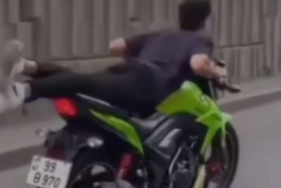 Motosikletçi Bakı küçələrində ölümlə “oynayıb”