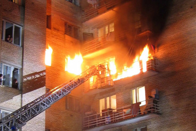 Xətaidə yataqxanada yanğın baş verib