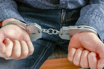 Xətaidə keçmiş məhkumdan silah tapılıb