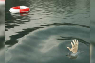 Bakıda dənizdə batanlar xilas olunublar