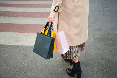 Buzovnada 35 yaşlı qadını avtomobil vurub