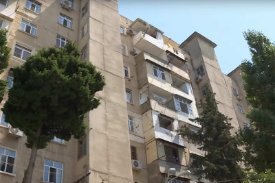 Yay aylarında susuz qalan Xətai sakinləri: “Yeddi gündür ki, suya həsrət qalmışıq” - VİDEO