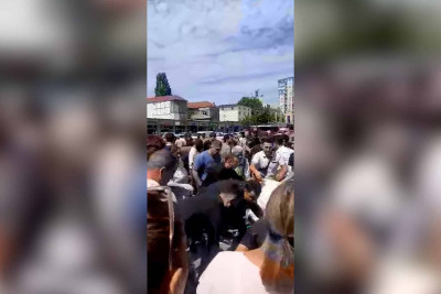 Yasamalda kişi qadını bıçaqlayaraq hadisə yerindən qaçmağa cəhd edib