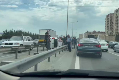 Bakı-Sumqayıt şosesində yol qəzası baş verib