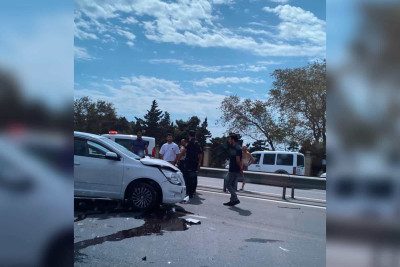 Şıx çimərliyinin yaxınlığında avtomobillər toqquşub