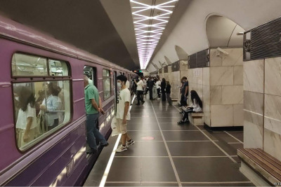 Bakı metrosundan istifadə edənlərin sayı artıb