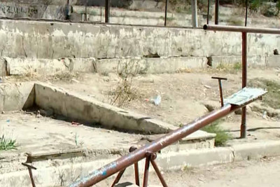 Yeni Günəşlidə bir vaxtlar yaşıl olan park zibilxanaya çevrilib