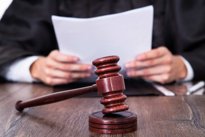 Şagirdin ölümünə səbəb olan avtobus sürücüsünə hökm oxunub