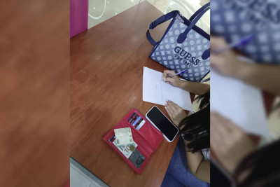 Bakıda avtobusda itirilən pul kisəsi sahibinə qaytarılıb