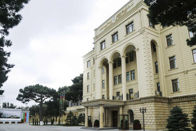 Müdafiə Nazirliyi: Təcili yardım maşınının atəşə tutulması ilə bağlı məlumatlar tamamilə yalandır