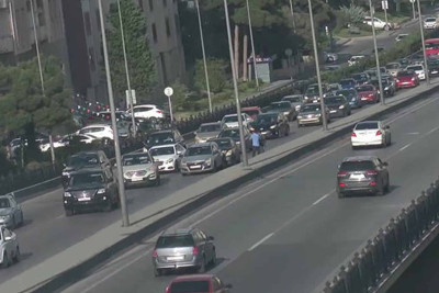 Ziya Bünyadovda iki qəza oldu: hər iki istiqamətində sıxlıq yaranıb