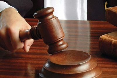 Telefon sındıran yeniyetmələrin məhkəməsi bitib