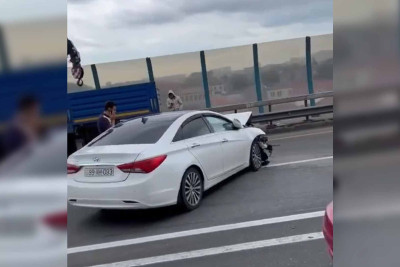 Aeroport yolunda qəza baş verib