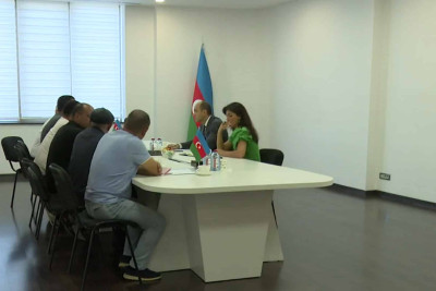 Hava Limanına bəzi sürücülər buraxılmırlar: AZAL şikayəti dinləyib – VİDEO
