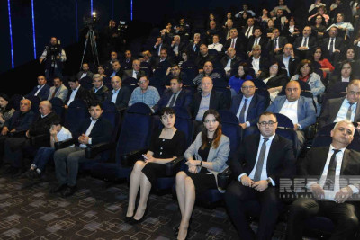 Bakıda itkin düşmüş insanlara həsr olunmuş qısametrajlı filmin təqdimatı olub