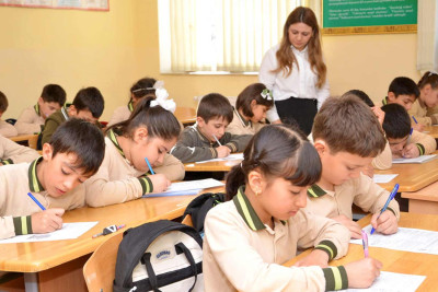 Paytaxt məktəblərində Azərbayacan dili üzrə yoxlamalar keçirilib