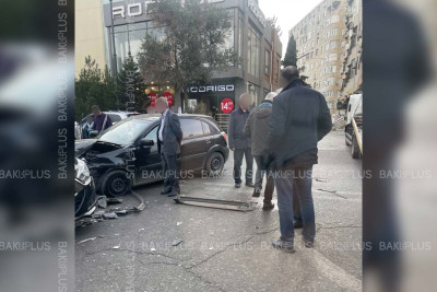 Nəsimi: Üçüncü mikrorayonda üç avtomobil toqquşub