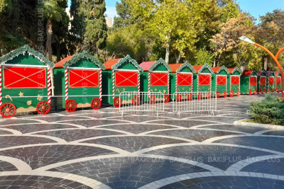 Bakının mərkəzində Yeni ilə hazırlıqlara başlanılıb