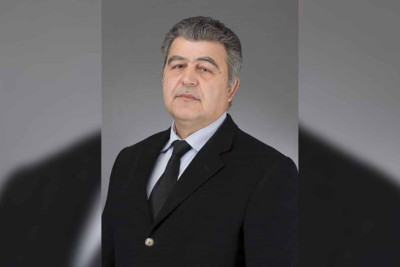 Bakıda universitetin professoru vəfat edib
