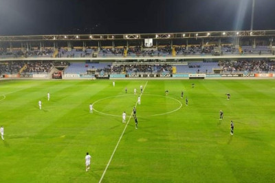 “Neftçi” ev stadionunda “Qarabağ”a məğlub olub