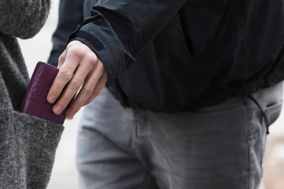 Qaraçuxurda bir nəfərin pulunu talayıblar