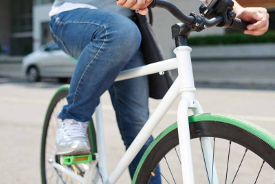 Xətai rayonunda velosipedçi avtomobillə toqquşub