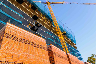 Xətai rayonunda tikinti sahəsindən inşaat materialları oğurlanıb