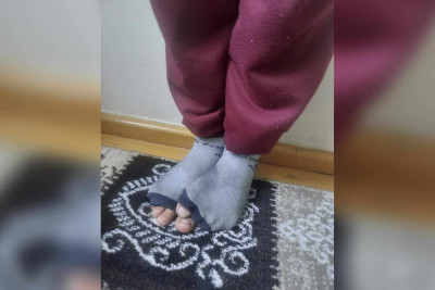 Bakıda 6 yaşlı uşaq polis bölməsinin qarşısında atılıb
