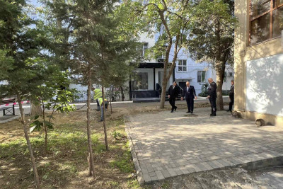 Nəsiminin daha 2 ünvanında təmir işlərinə başlanılıb