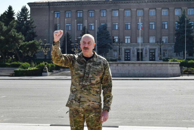 Xankəndidə Azərbaycan bayrağı dalğalanıb