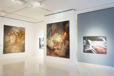 Beynəlxalq Astronavtika Konqresi çərçivəsində xalça dizayneri Yan Katın sərgisi açılıb