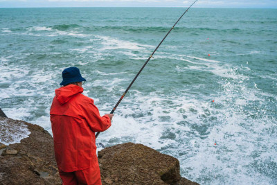 Xəzər dənizində qanunsuz balıq ovu ilə məşğul olan şəxslər cərimələniblər