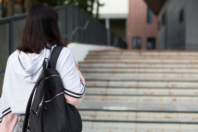 Nərimanovda məktəbli qızlara əxlaqsız təkliflər edən şəxs həbs olunub