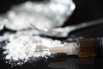 Bakıda avtotəmir sexində narkoman yuvası aşkarlanıb