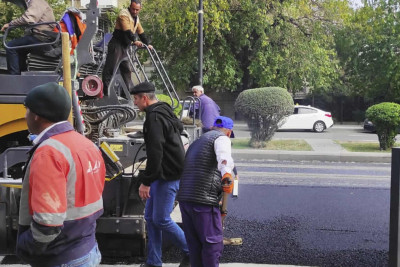 Nəsimi rayonunun küçələrində asfalt örtüyü yenilənir