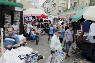 “Vosmoy” bazarında arvadını bıçaqlayan şəxsə hökm oxunub