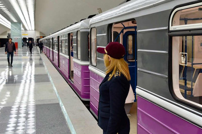 Metroda bədbəxt hadisə baş verib
