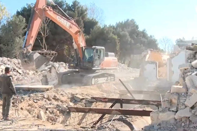 Nərimanovda evləri sökülən sakinlər kompensasiyadan narazıdırlar