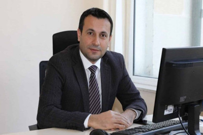 Xətai rayonunda iki avtomobil toqquşub