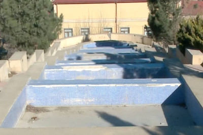 Qaradağ rayonu sakinlərinin vaxt keçirdikləri park baxımsız vəziyyətdə qalıb – VİDEO