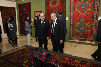 Bakıda Qərbi Azərbaycan xalçalarının sərgisi açılıb