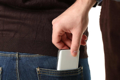 Səbaildə telefon oğurlanıb