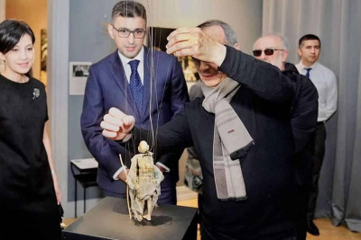 Bakı Fotoqrafiya Evində marionet kuklalarına həsr olunmuş sərgi açılıb